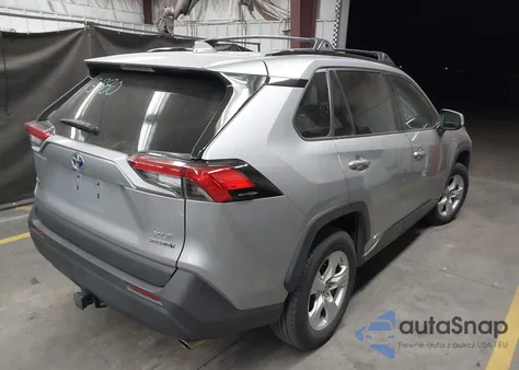 2021 Toyota Rav4 Hybrid Xle z USA, uszkodzony, nr VIN 4T3R6RFV1MU031059